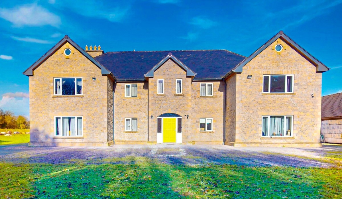 Tuckmilltown, (Large Home on 3.7 Acres) Straffan, Kildare