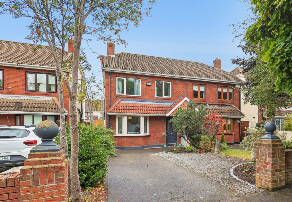 13 Orlagh Avenue, Knocklyon, Dublin 16 D16W8E8