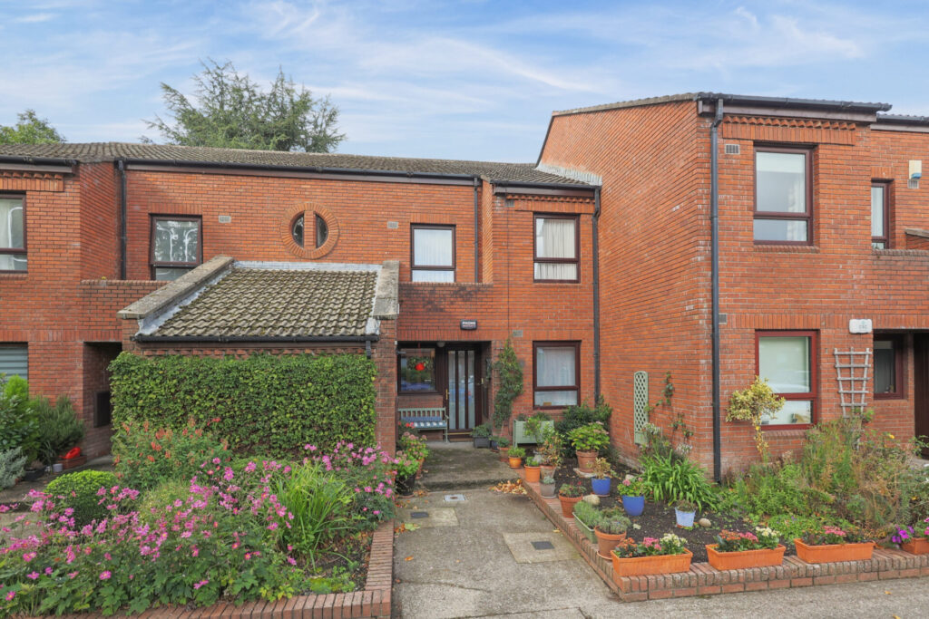 13 Cremorne, Greenmount Road, Terenure Dublin 6
